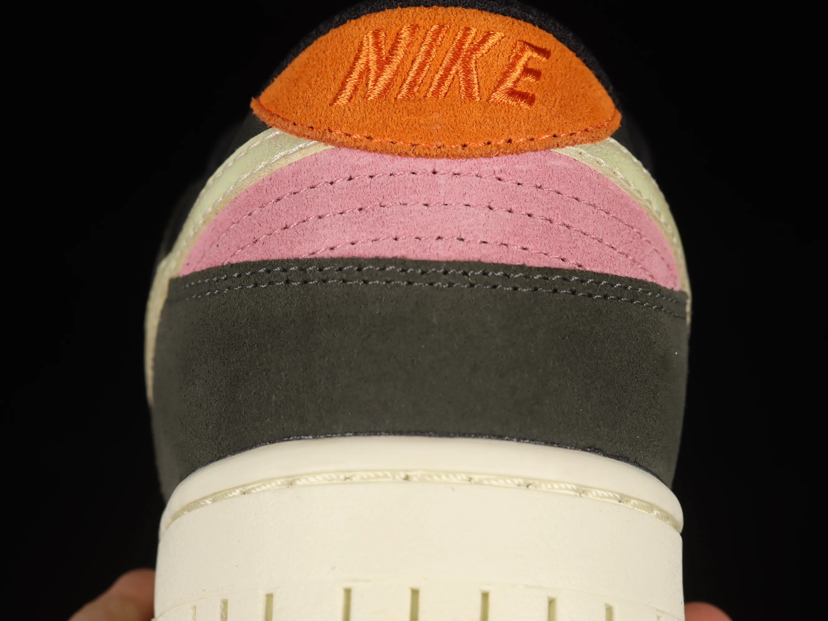 All categories Nk SB Dunk series Nk SB Dunk Low low-top sneakers Nk Dunk Low "Rainbow Trout" Yuyu joint model SB low-top casual sneakers FH7523-300